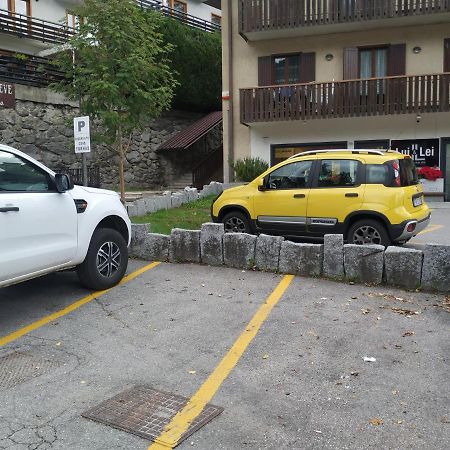 La Mansarda Di Emma Apartment Pinzolo Luaran gambar