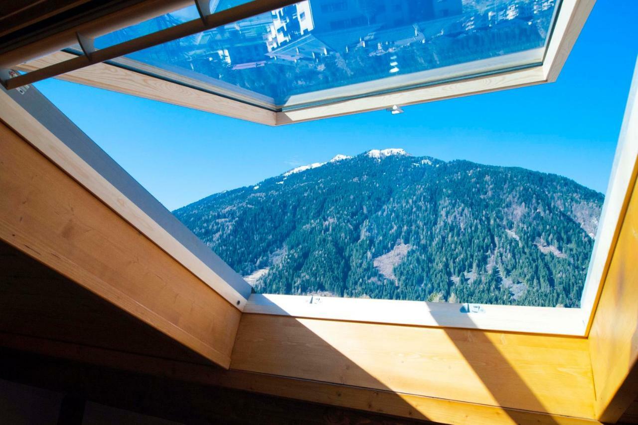 La Mansarda Di Emma Apartment Pinzolo Luaran gambar