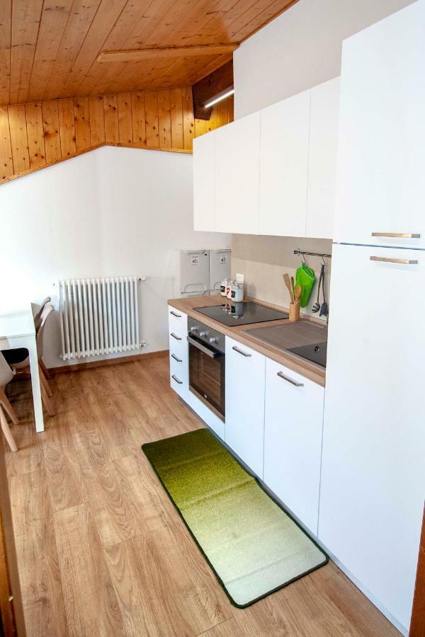 La Mansarda Di Emma Apartment Pinzolo Luaran gambar