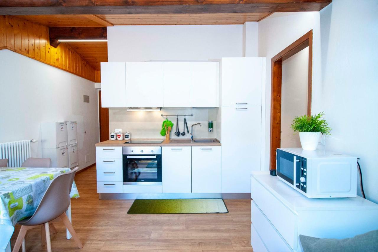 La Mansarda Di Emma Apartment Pinzolo Luaran gambar